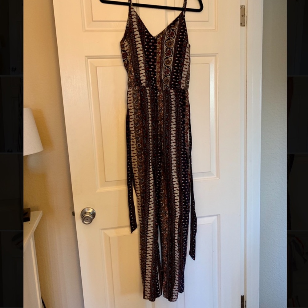 Patterned tie jumpsuit - Picture 2 of 3